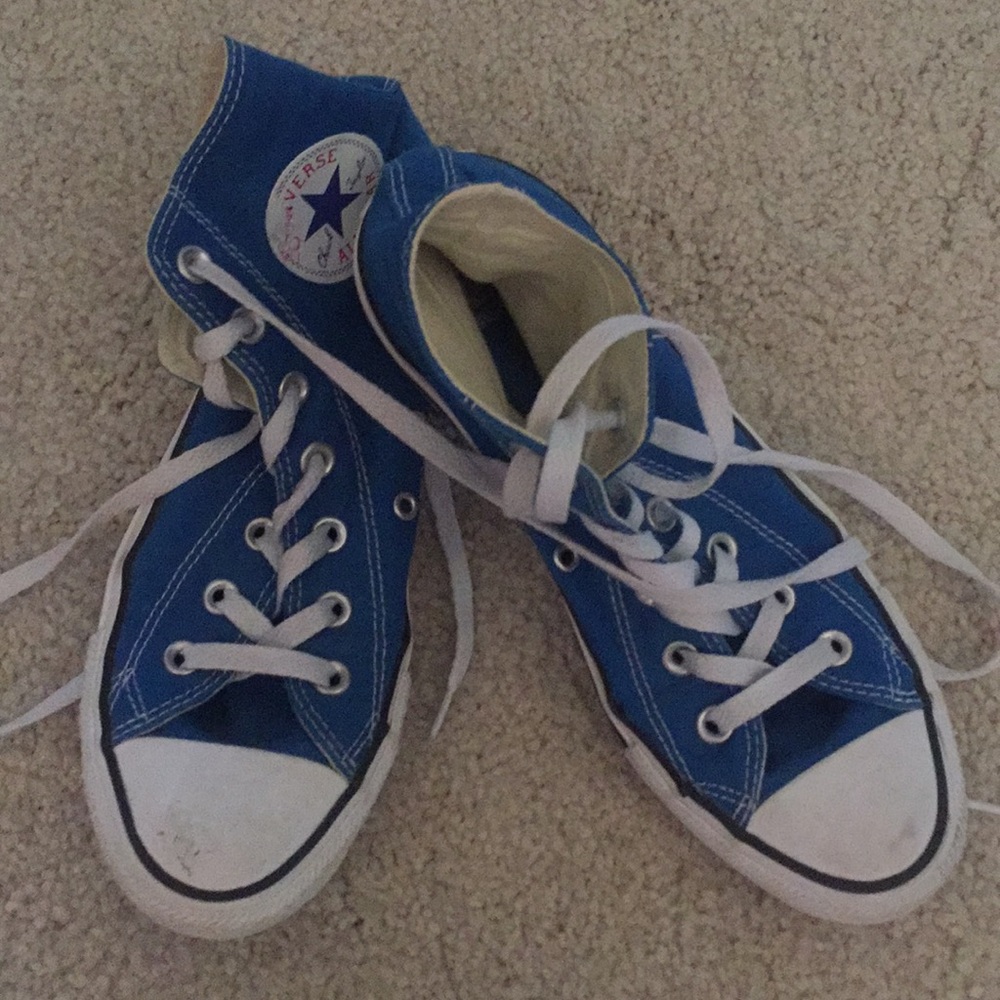 Royal blue converse high tops